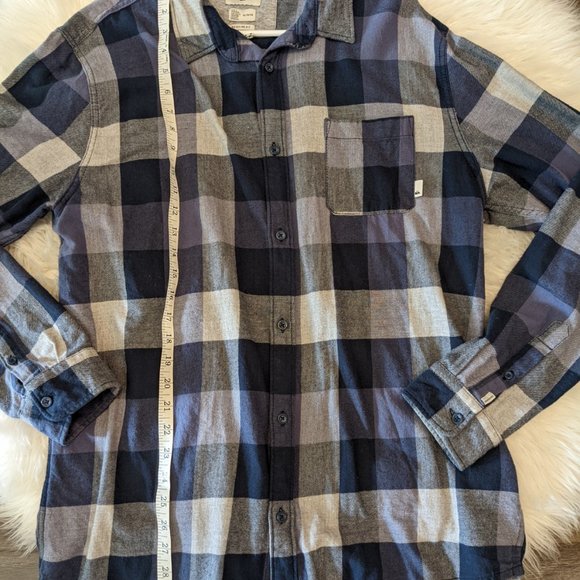Quiksilver - Mens XL - Plaid/Flannel - Blue long sleeve button up - Picture 3 of 4